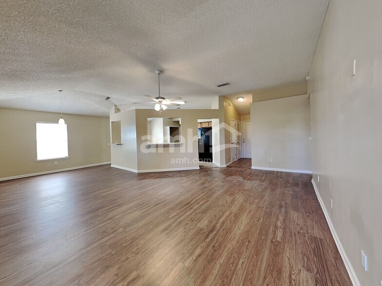 Building Photo - 2377 Companion Cir E