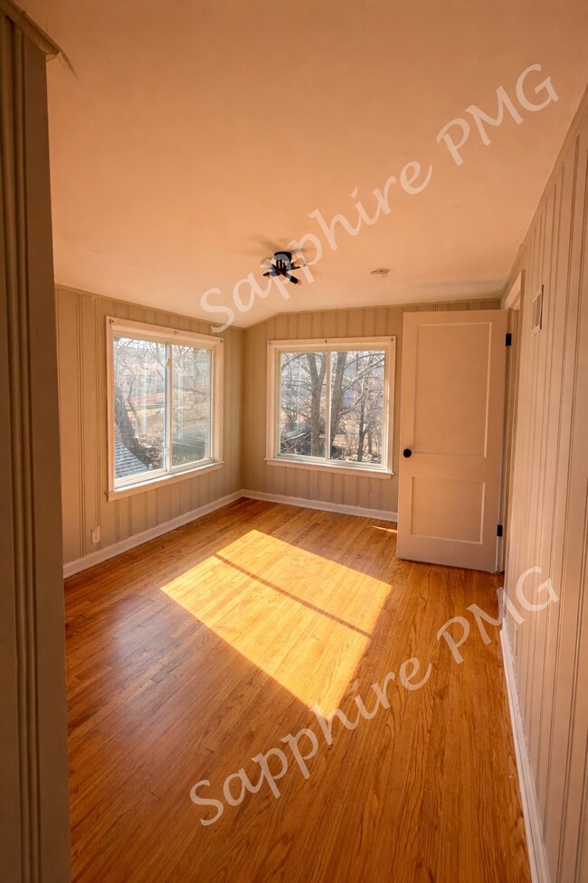 Building Photo - 5400 Olive St