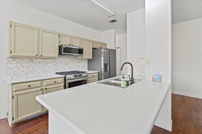 Building Photo - 1212 Shaun Dr