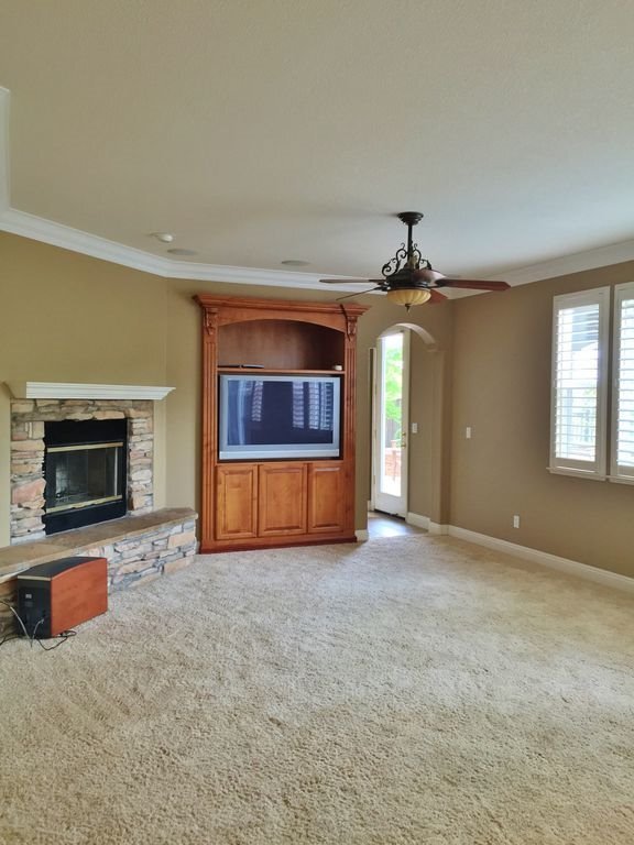 Building Photo - 5/3 3386 sf El Dorado Hills Woodridge home