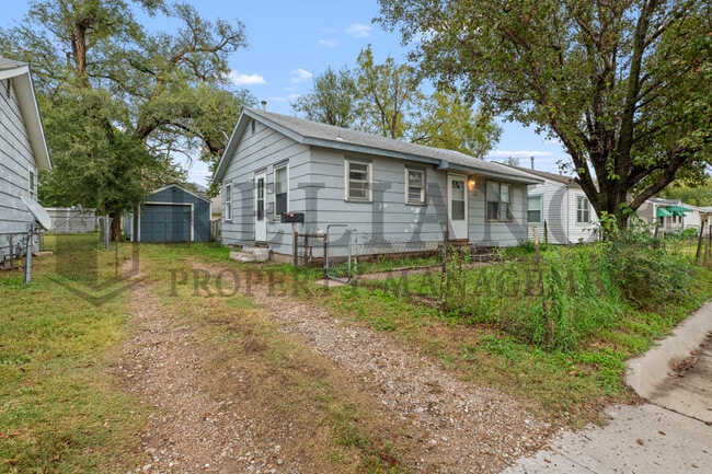 Building Photo - 1422 S Meridian Ave