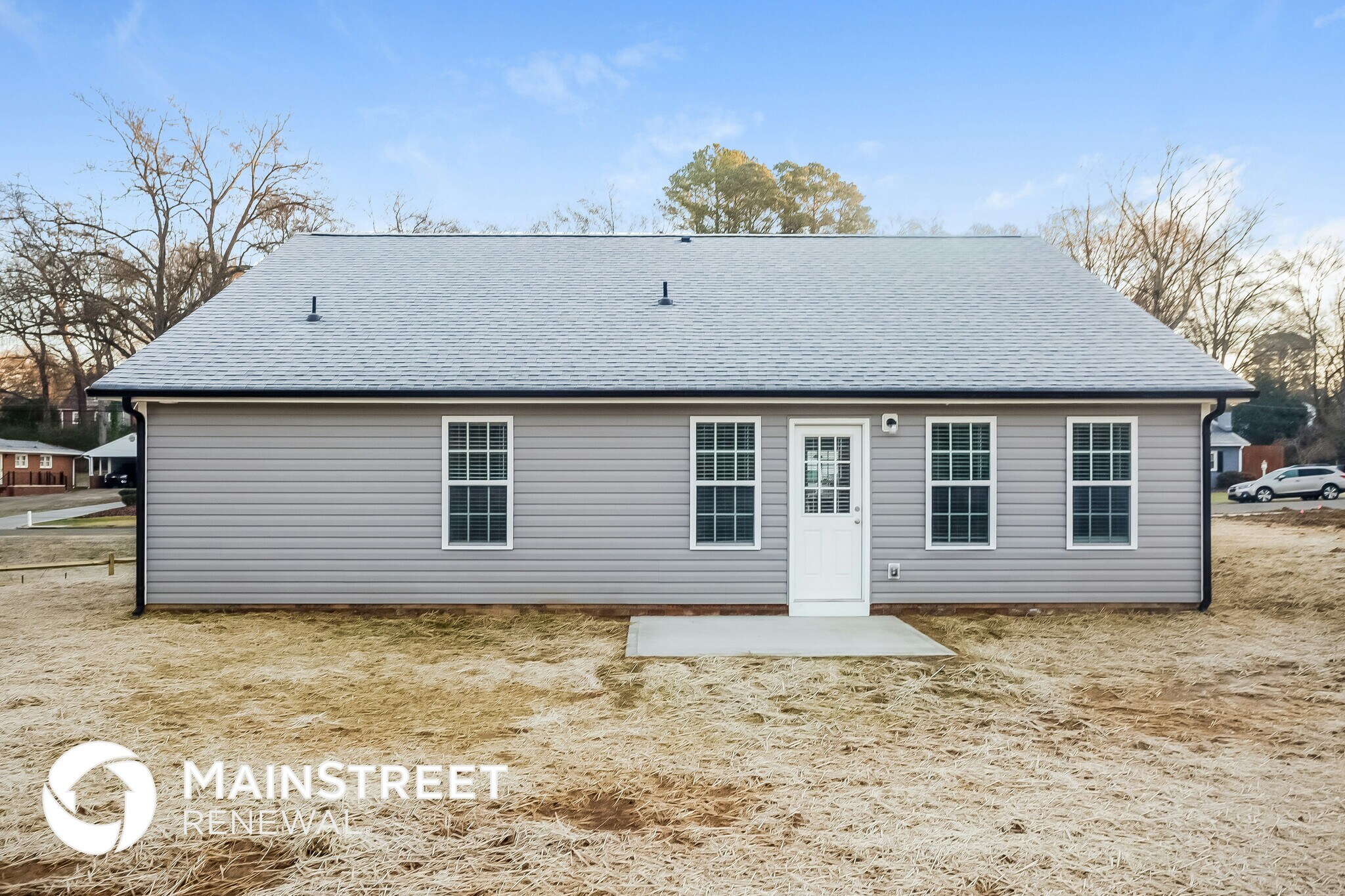 Building Photo - 722 Elizabeth St SW