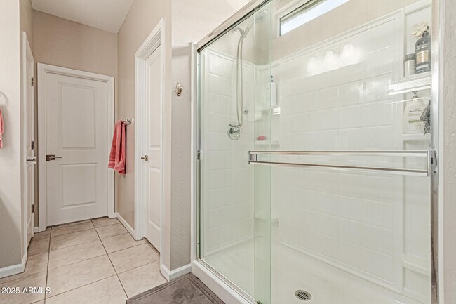 Building Photo - 17344 W Country Club Terrace
