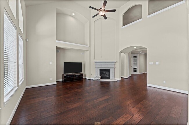 Building Photo - 10 Cayuga Pond Ct