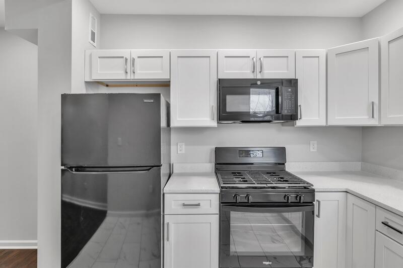 Building Photo - 810 Brooks Ln