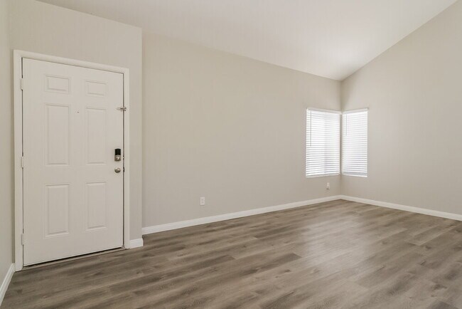 Building Photo - 1706 Autumn Rust Dr