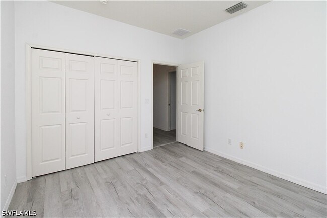 Building Photo - 3927 Aurora Ct
