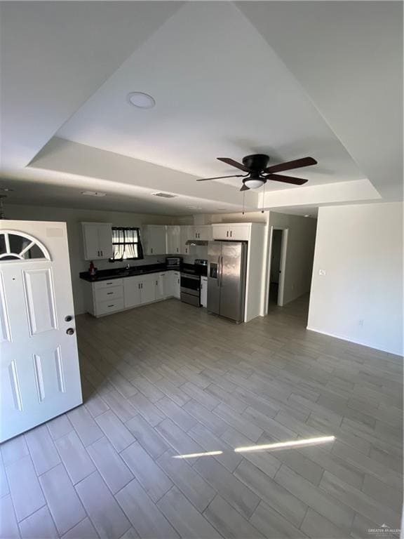 Building Photo - 7 E Los Torritos St