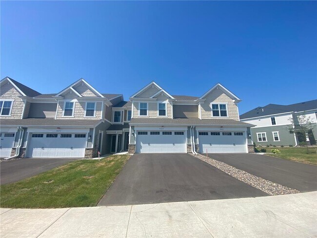 Primary Photo - 9441 4th St N