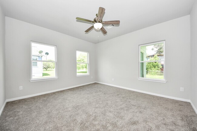 Building Photo - 638 Stovall Dr