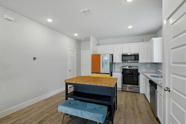 Building Photo - 7644 Resting Mews