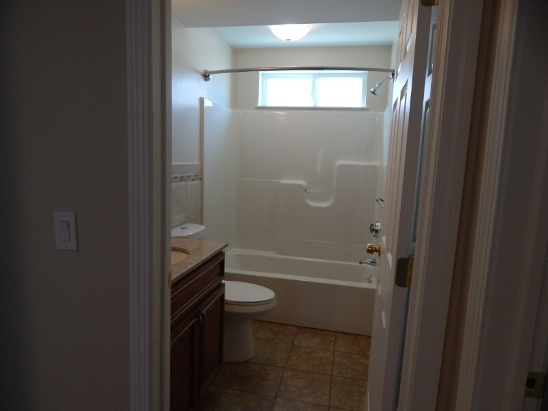 Building Photo - 30 James St