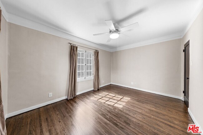 Building Photo - 5918 Canyon Cove