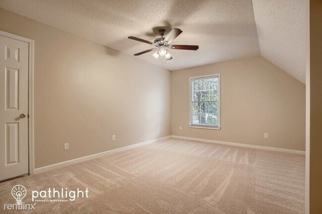 Building Photo - 3125 Harold Way SW UNIT