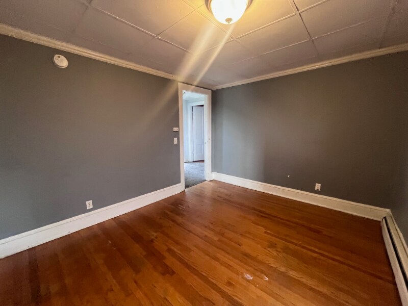 Building Photo - 515 S Westnedge Ave