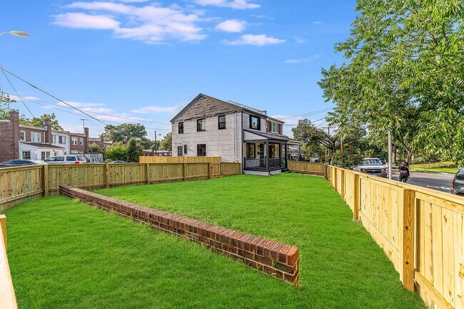 Building Photo - 4808 Sargent Rd NE