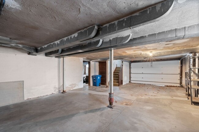 Building Photo - 7710 Brookline Terrace