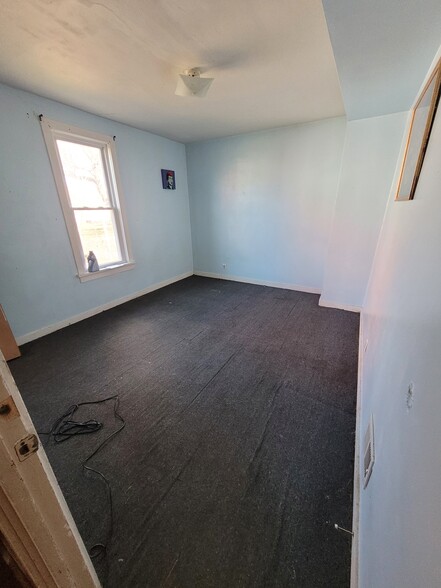 Bedroom, - 1021 Huron Ave