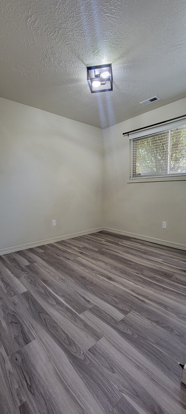 Building Photo - 891 Bristle Pine Pl