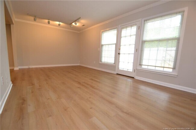 Building Photo - 3111 Morningside Dr
