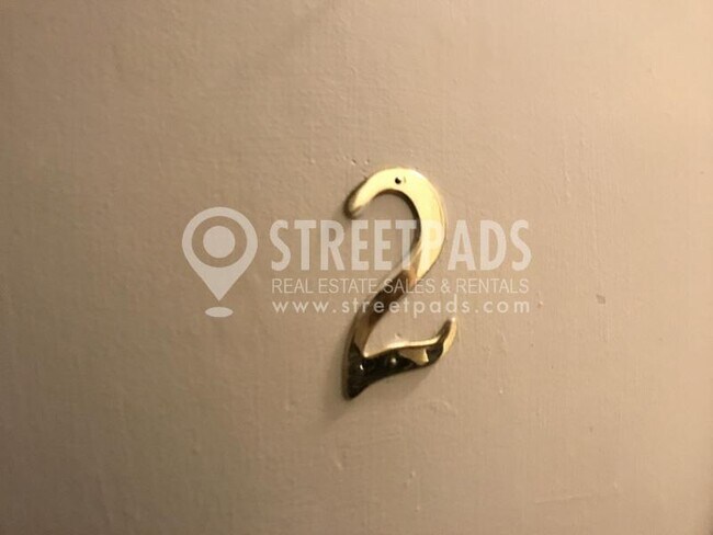 Building Photo - bedroom in Boston MA 02215