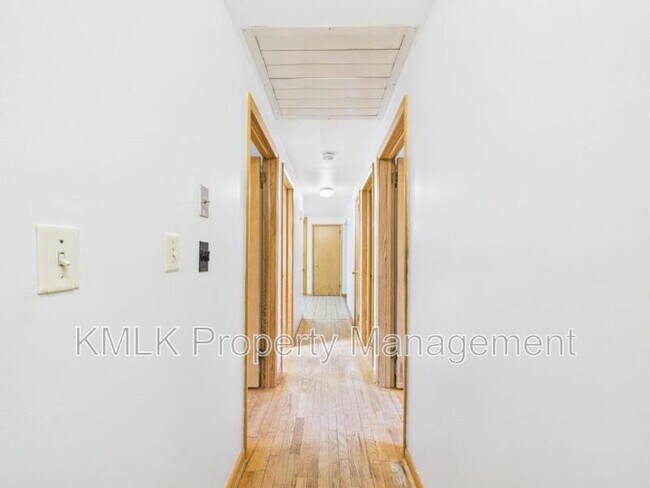 Building Photo - 5743 Brookwood Dr