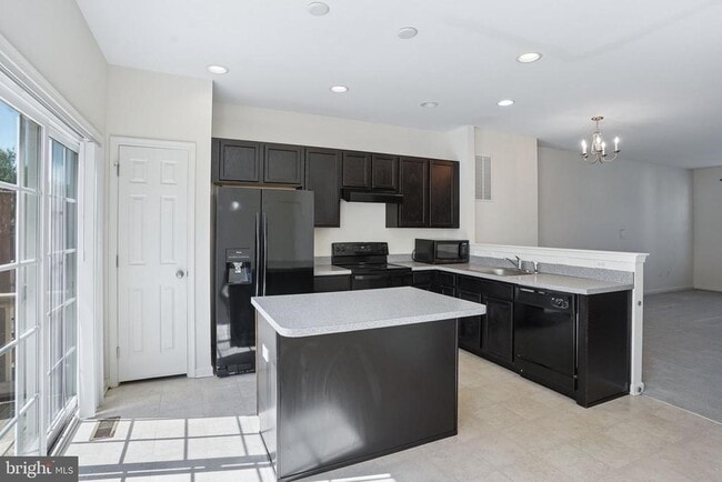 Building Photo - 151 Tidbury Crossing