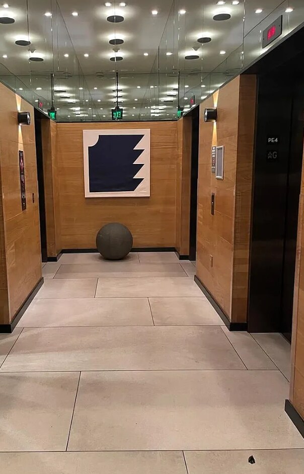 Building Photo - 121 NE 34th St