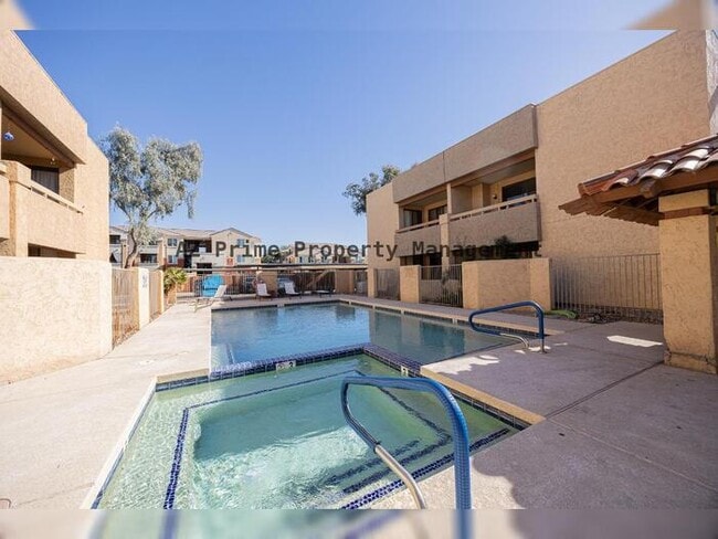 Building Photo - 1125 E Broadway Rd