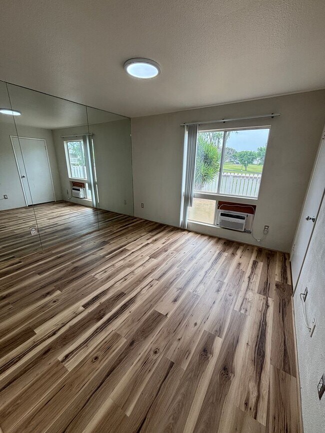 Building Photo - Parkglen at Waikele - 2/2/2 - $2,700