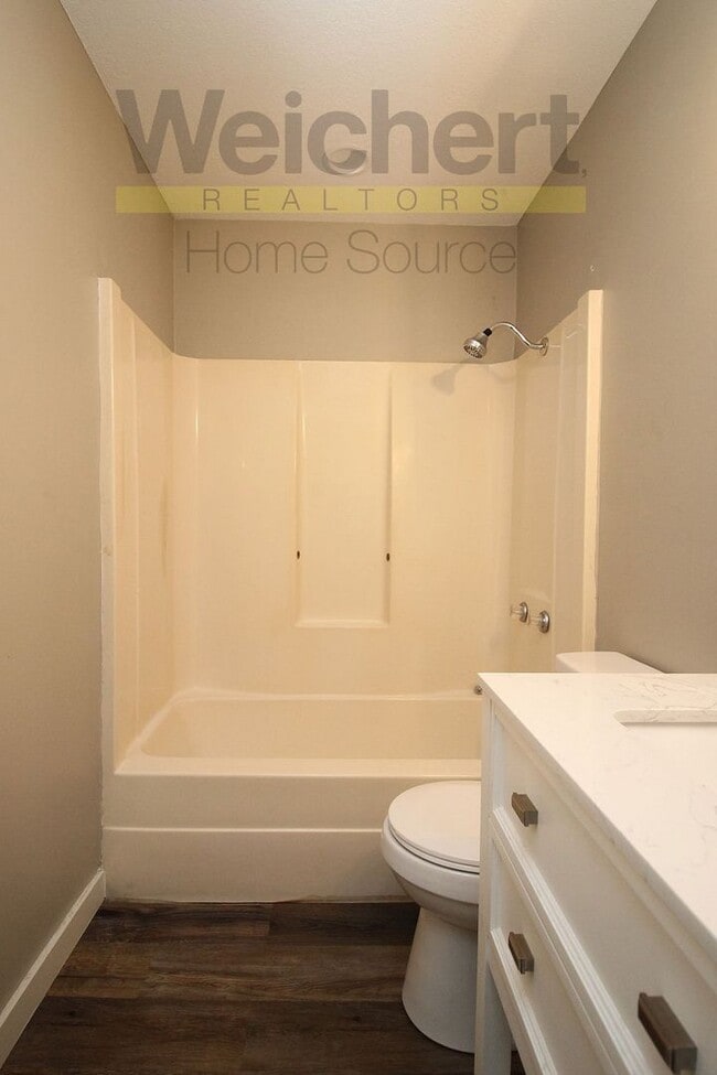 Building Photo - Charming 3 Bedroom, 2 Bath Home for Rent