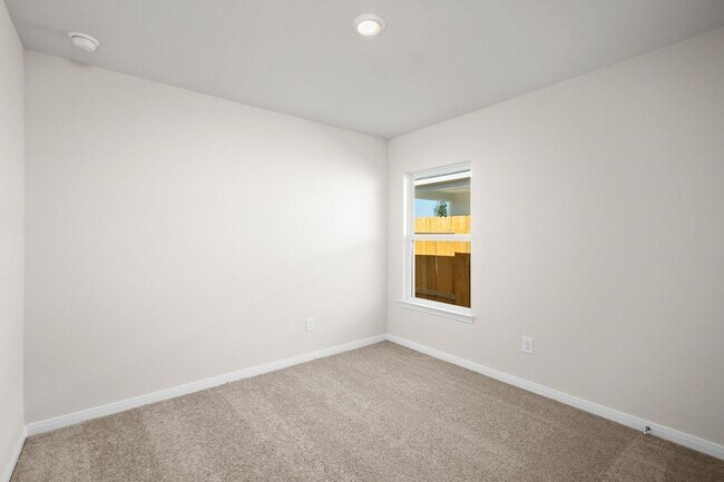 Building Photo - 10389 Sweetwater Creek Dr