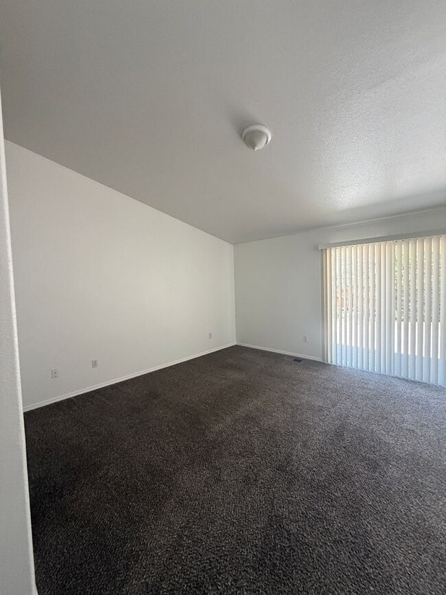Building Photo - 2505 Nimbus Ct
