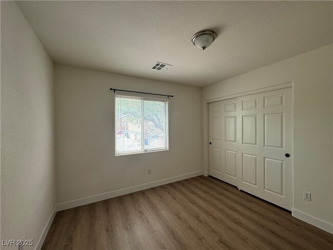 Building Photo - 4243 S Sugar Dr
