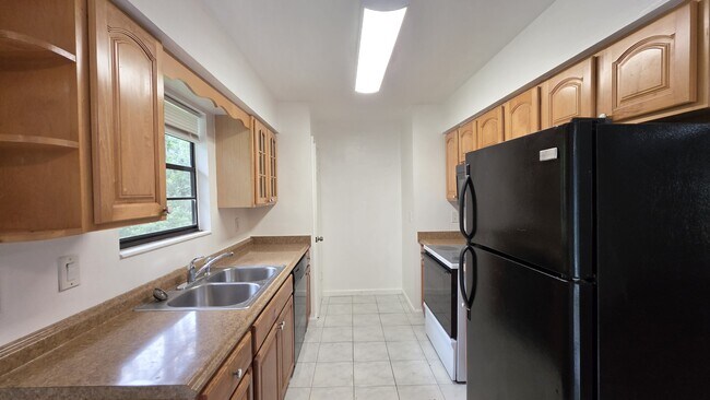 Building Photo - 4319 NW 26th Dr