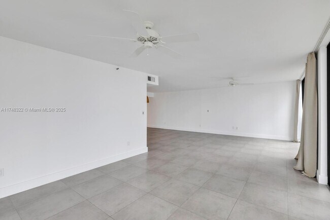 Building Photo - 7751 NE Bayshore Ct