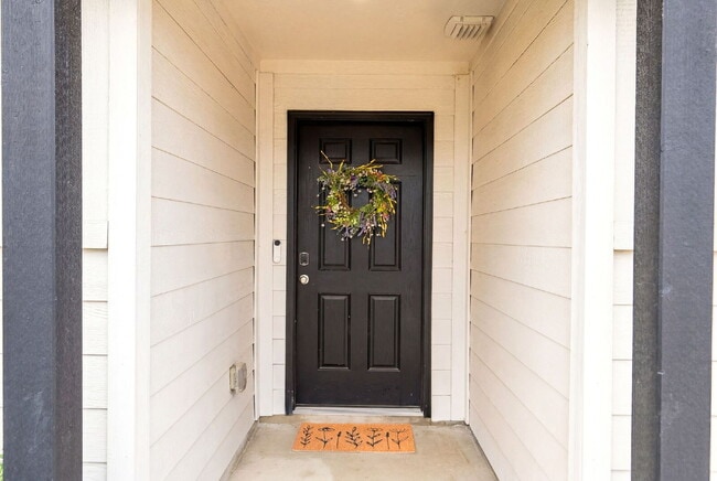 Building Photo - Where Everyday Moments Feel Like Home