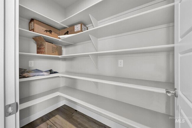 Building Photo - Immaculate Single-Level Home w/3-Car Garage
