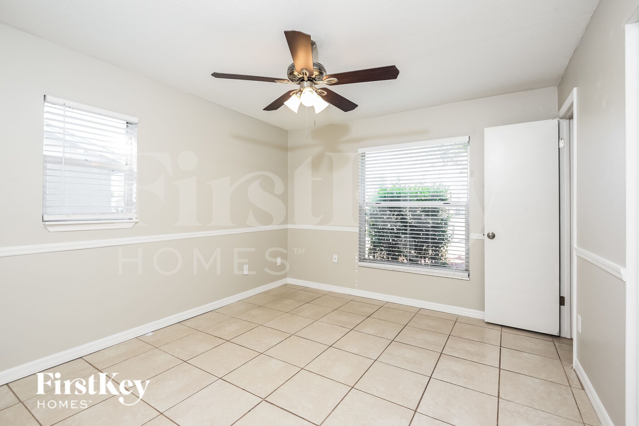 Building Photo - 3105 Barna Ave