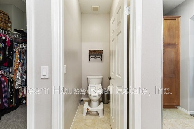 Building Photo - 23919 Brescia Dr