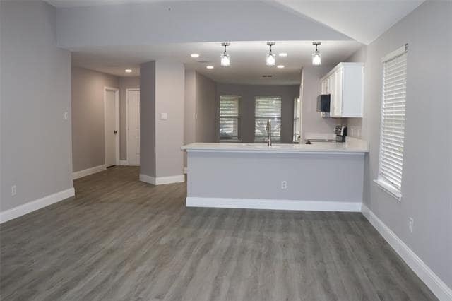 Building Photo - 1425 Knottingham Dr