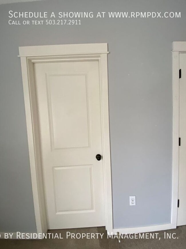 Building Photo - 2518 NW 1st Dr