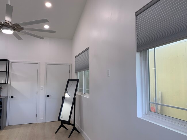 Building Photo - 17351 Bullock St