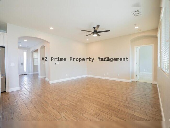 Building Photo - 9215 W Dreyfus Dr