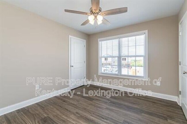 Building Photo - 1122 Judah Bear Blvd