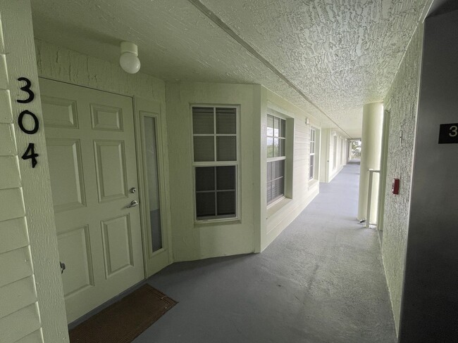 Building Photo - Upscale 3 BR Furnished Condo in Inlet at Sebastian