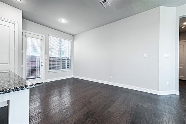 Building Photo - 4200 Del Rey Ave