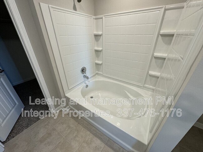 Building Photo - 116 Romain Picard Dr