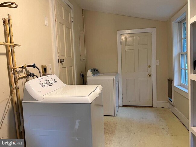 Building Photo - 3236 Ashby Glen Ln