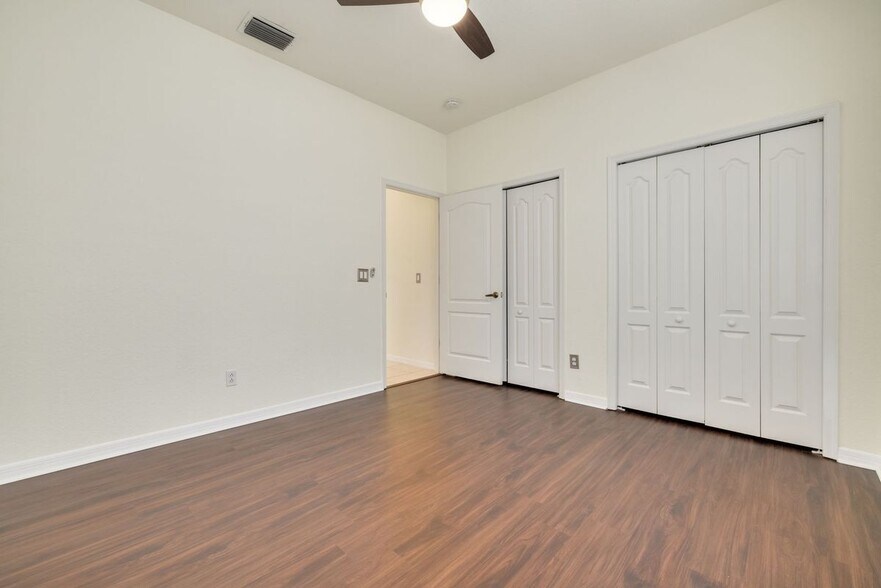 Building Photo - 3713 Siena Ln